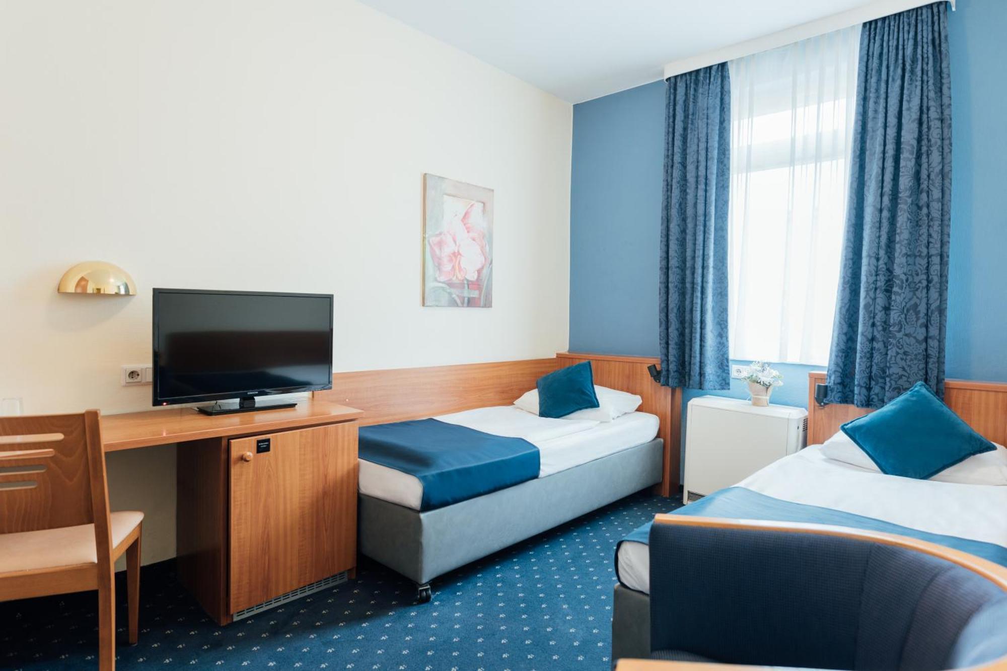 Hotel Commerz Hamburgo Exterior foto