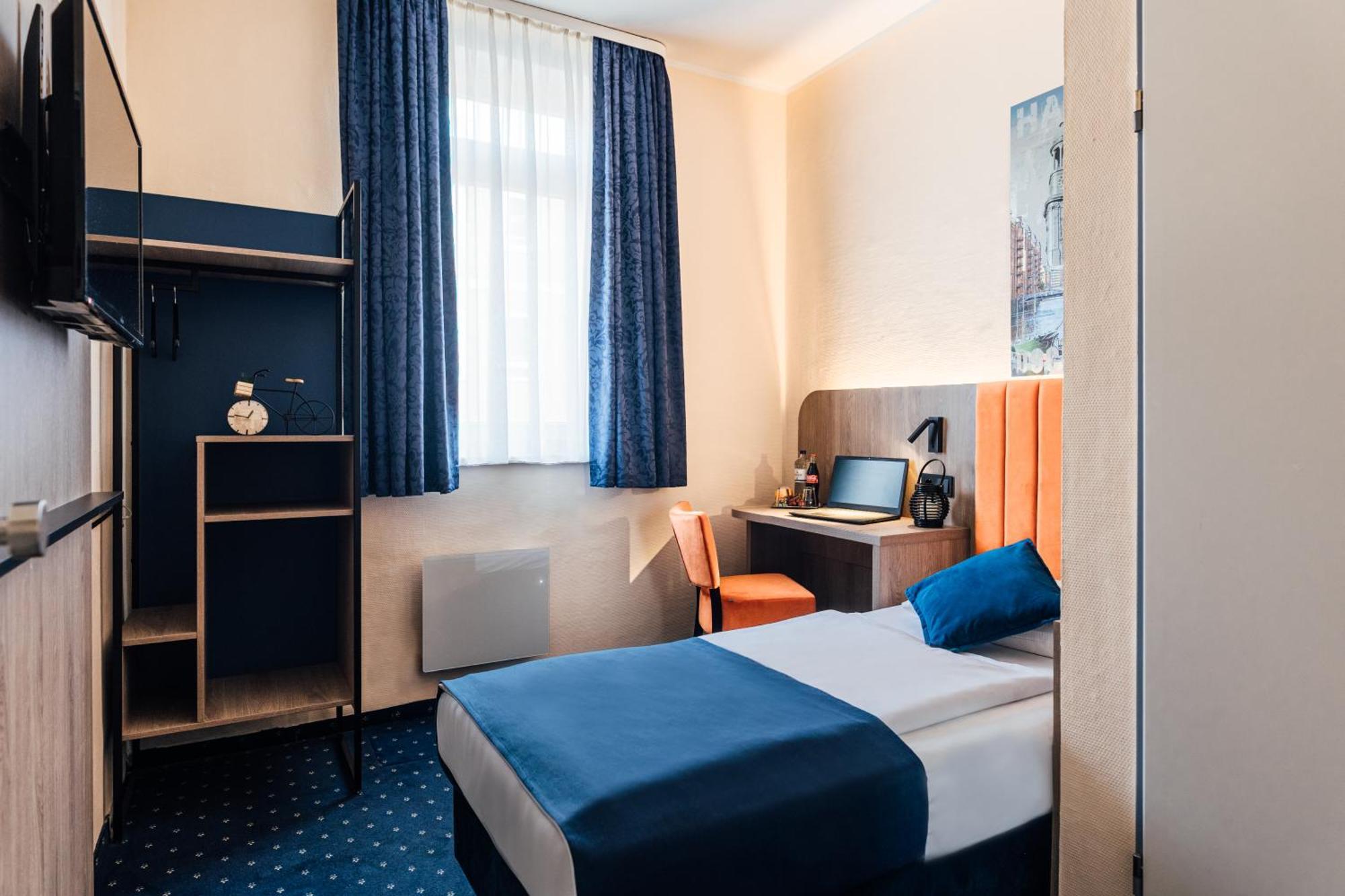 Hotel Commerz Hamburgo Exterior foto